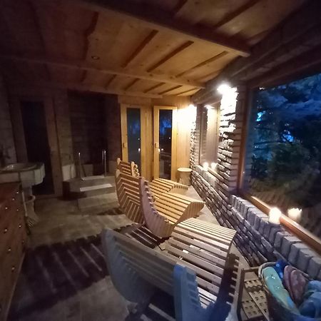 Visual Apartman Комарно Экстерьер фото